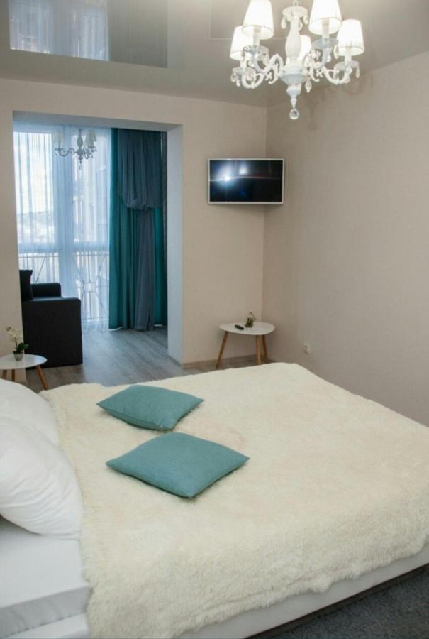Vip Apartments Lutsʼk Eksteriør billede