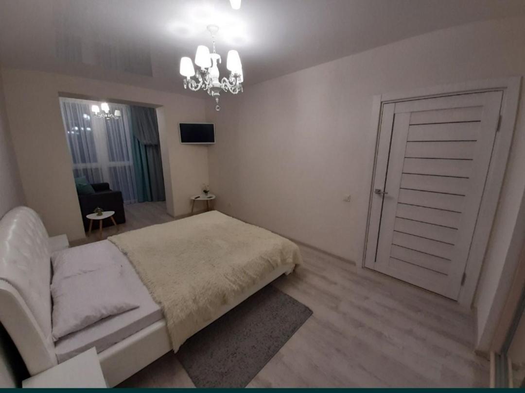 Vip Apartments Lutsʼk Eksteriør billede